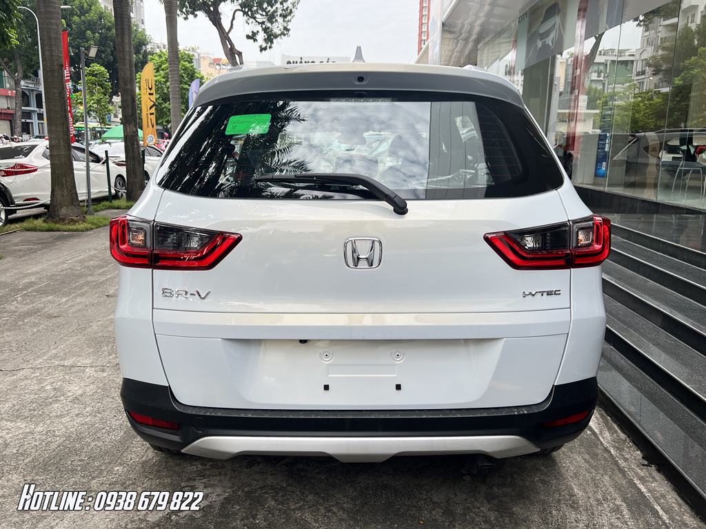 Đuôi xe Honda BRV cao cấp màu trắng bạc